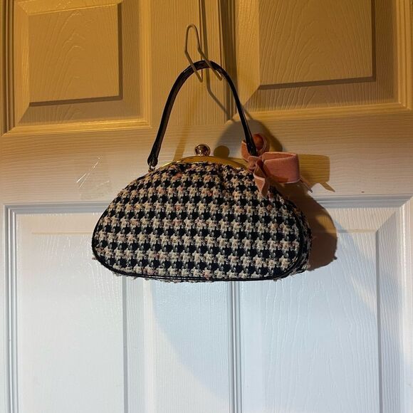 Glenda Gies mini Satchel black,ivory ,pink & gold fabr black strap gold frame. - Picture 7 of 16